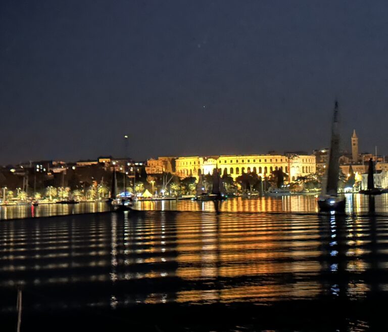 Night sailing experience